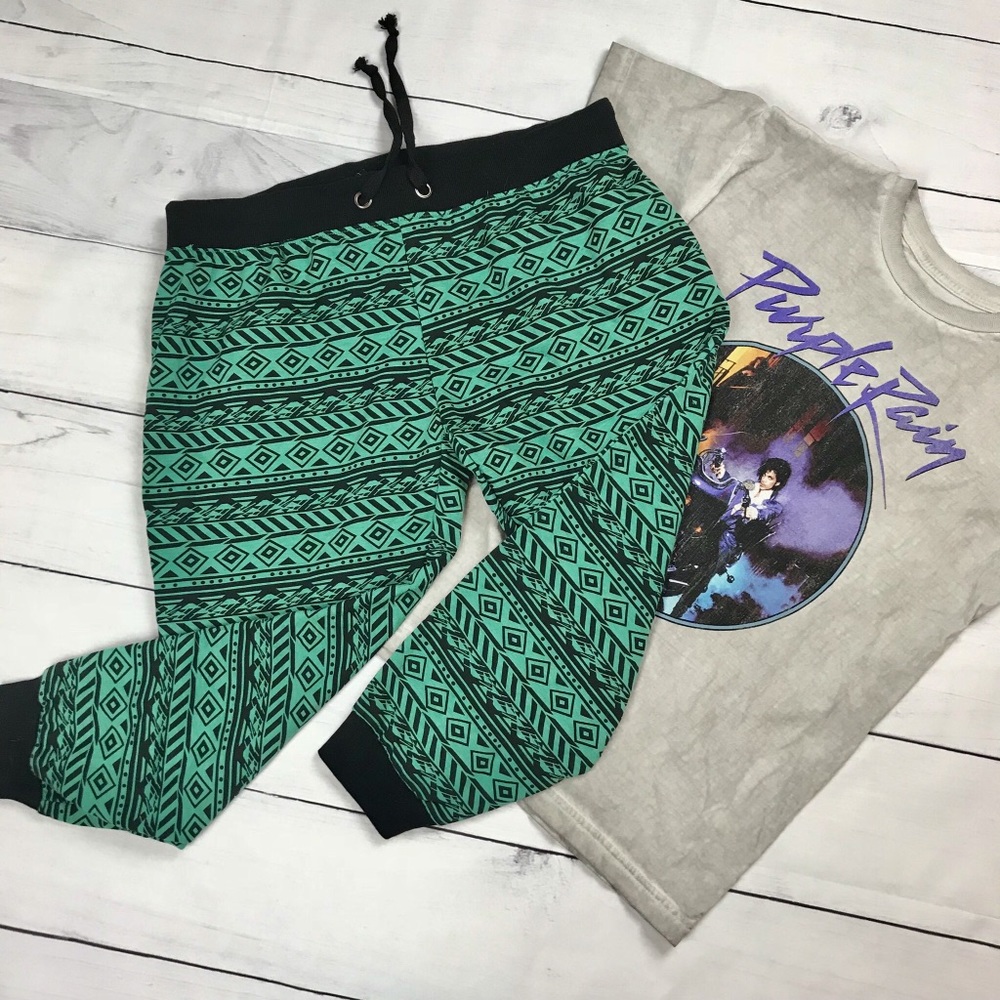 Coco Limon Tribal Capri Joggers XL